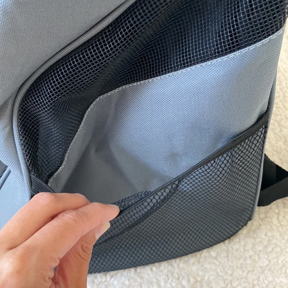 *NWOT* PETTOM Lightweight Breathable Pet Travel Backpack